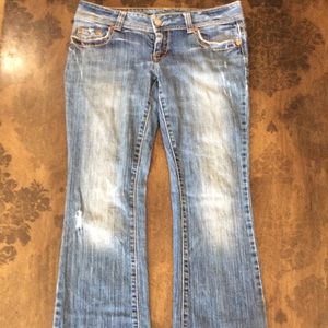 AE Artist jeans
